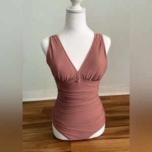 Aaron & Amber V-Neck Ruched One Piece Swimsuit in Nude Rose, Size Small
